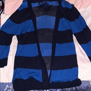 3/4 length sleeves - blue striped cardigan